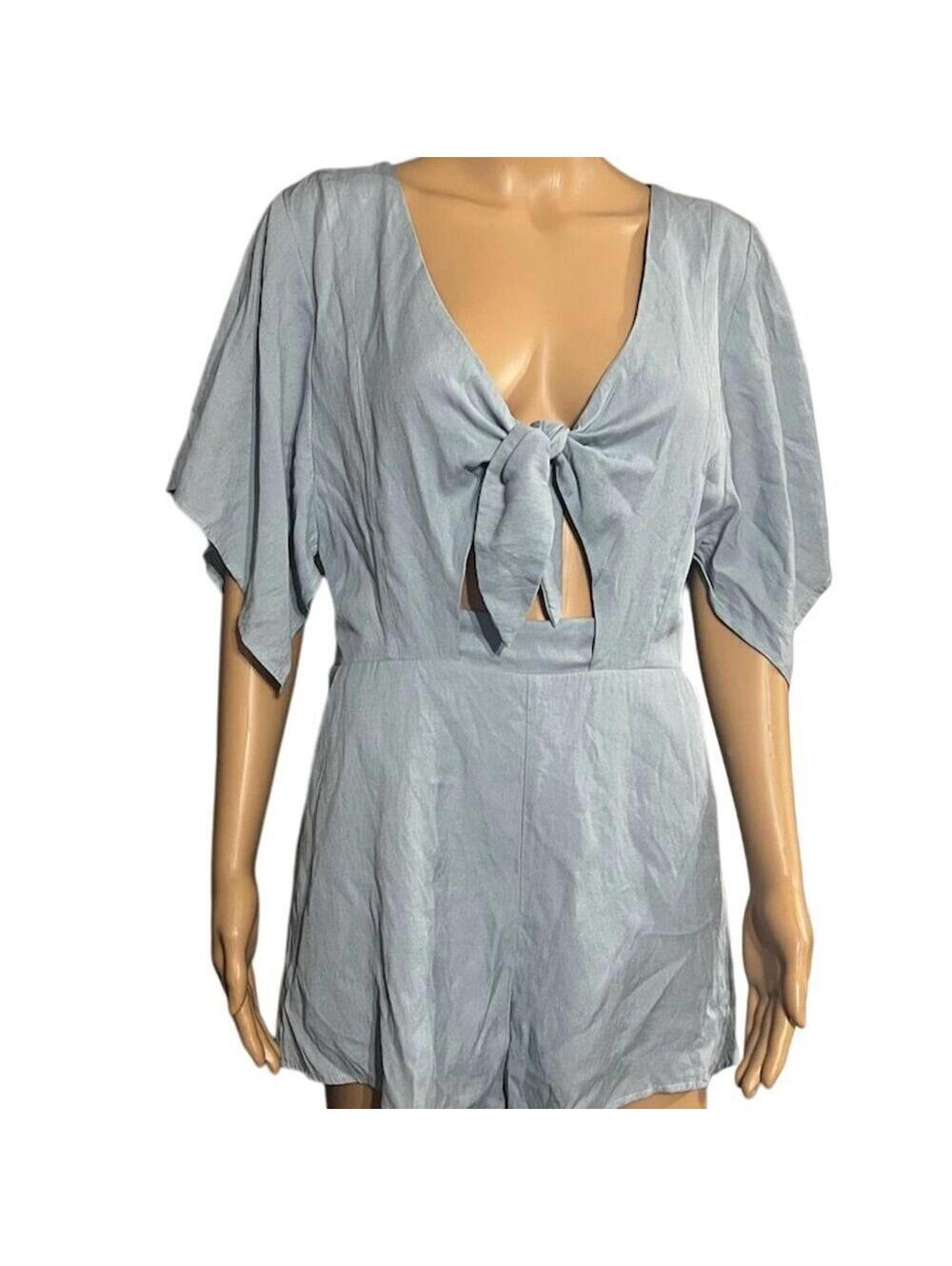 Essue Women's V-Neck Tie Front Playsuit Light Blue M Casual